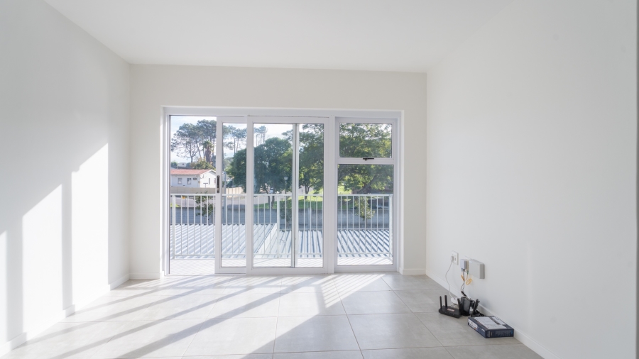 To Let 2 Bedroom Property for Rent in Honeydew Country Estate Western Cape
